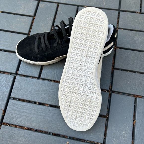 Classic men’s black & cream Puma Suedes size 12US - Picture 4 of 9